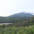 写真: オタドマリ沼と利尻岳