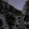 写真: 氷瀑を鑑るオリオン