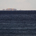 写真: 浮いている島