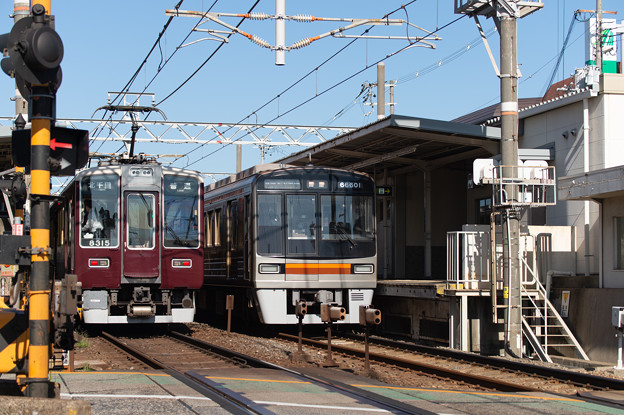写真: 005165_20201025_阪急電鉄_豊津