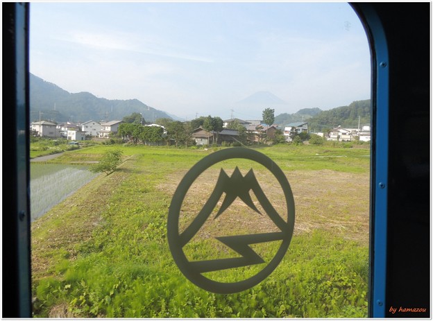 写真: Ｗ富士の車窓
