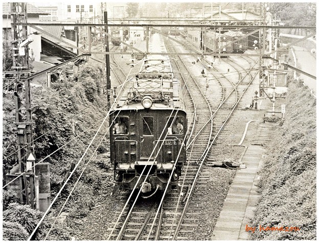 写真: 国鉄時代の青梅線