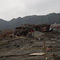 写真: 釜石。鵜住居の津波被害