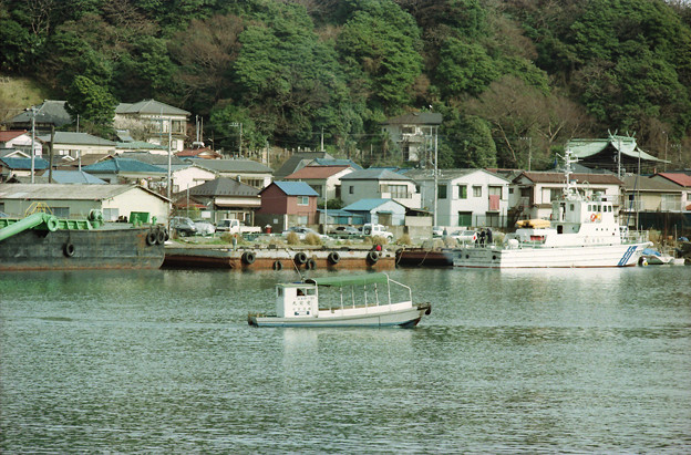 写真: 横須賀市営渡船（浦賀の渡し）「愛宕丸」サイドビュー