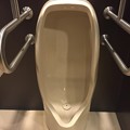 写真: メルパルク広島のトイレ　その2