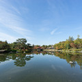 写真: 昭和記念公園【日本庭園：池と紅葉】1