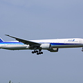 写真: All Nippon Airways Boeing 777-381/ER