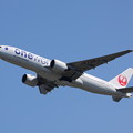 写真: 日本航空ワンワールド特別塗装機
