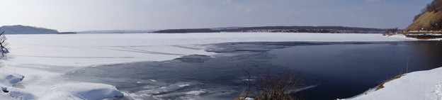 凍てつくシラルトロ湖