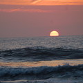 写真: 夜明けの海・３
