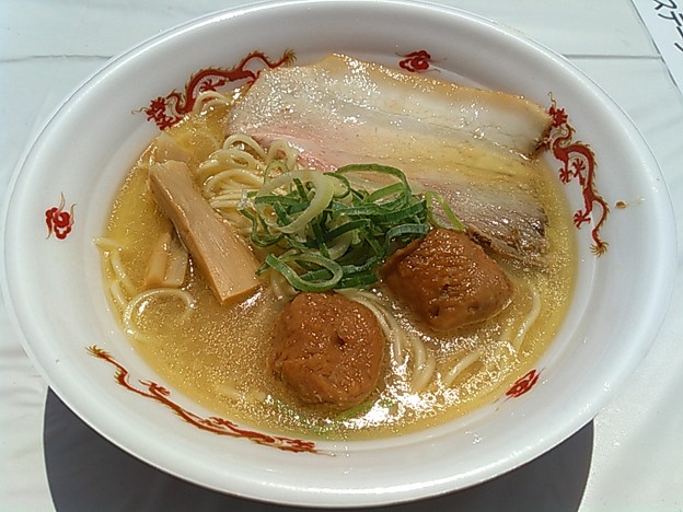 写真: 名古屋コーチン濃厚鶏白湯