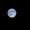 写真: ボケ満月