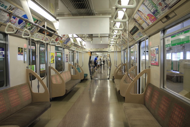 写真: 札幌市営地下鉄5000形　車内