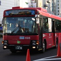 写真: 神戸交通振興　696号車
