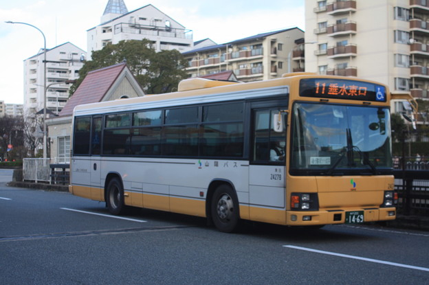 写真: 山陽バス　2427B号車
