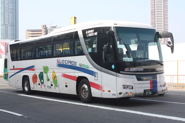 写真: 阪神バス　461号車