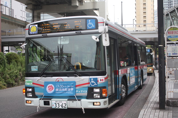 写真: 京浜急行バス　Y1142号車