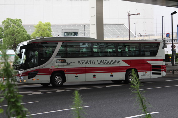 写真: 京浜急行バス　H3305号車