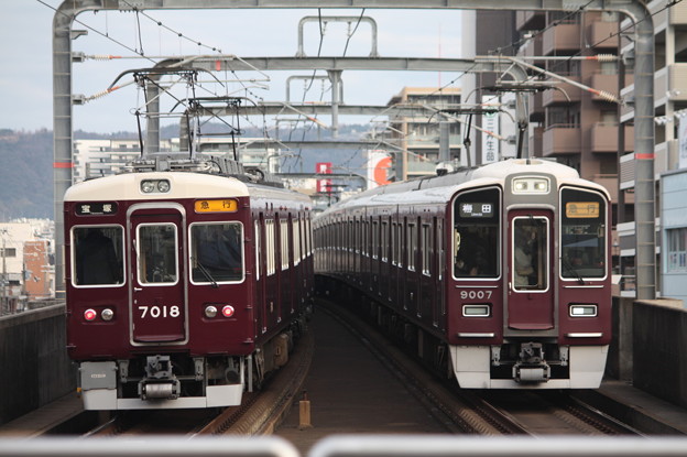 阪急宝塚線　7000系7018F・9000系9007F