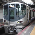 写真: 阪和線　225系5100番台　普通 鳳 行