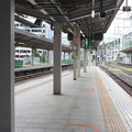 写真: 仙台駅3番線・4番線ホーム