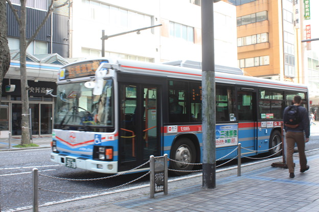 京浜急行バス　E1065号車