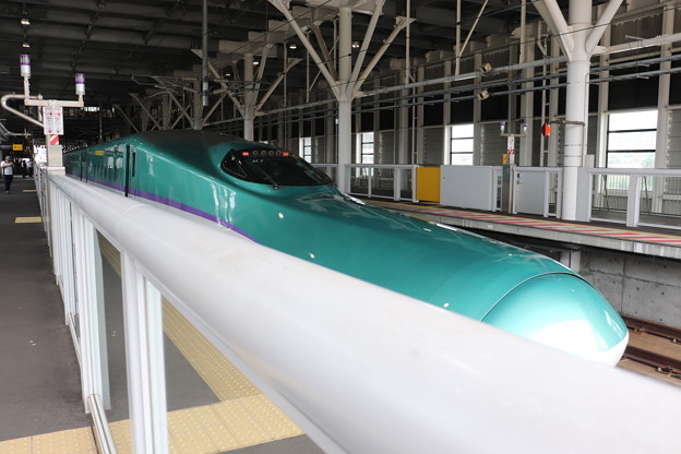 北海道新幹線　H5系H1編成