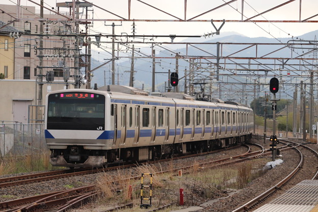 写真: 常磐線　E531系K420編成　440M　普通 上野 行　後追い　2020.04.21　（1）