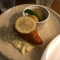 白身魚のクリーム入りフライ　タルタルソース