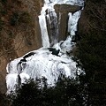 氷結の袋田の滝−１
