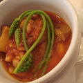写真: 宮崎産きなこ豚と豆のトマト煮