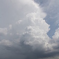 写真: もうすぐ降るのか？　この雲宇治付近ですが記録的大雨が降った模様　1時間110ミリだとか