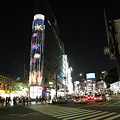 写真: 上野駅前の夜景