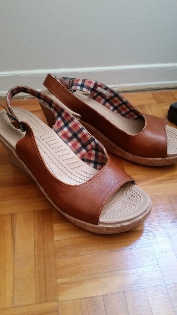 Crocs sandal [size 9] $20