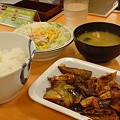写真: 松屋　豚と茄子の辛味噌炒め定食