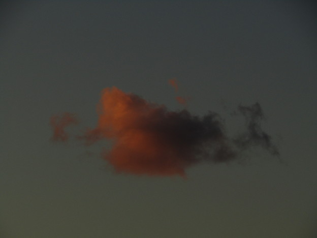 写真: 赤い雲