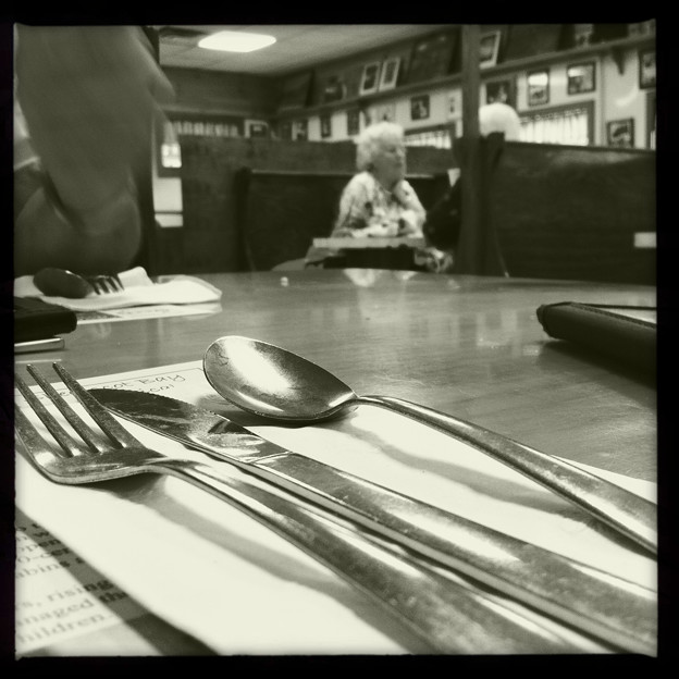 写真: Moody's Dinerで遅いランチなう