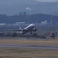 写真: 仙台空港にて
