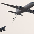KC-767とF-15Jの模擬空中給油