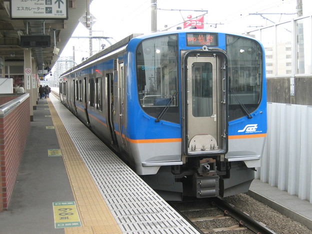 写真: 仙台空港アクセス鉄道SAT721系2