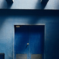 青い扉