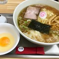 写真: 田無大勝軒、ワンタン麺＋生玉子