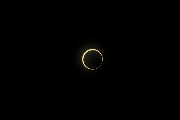 写真: 金環日食