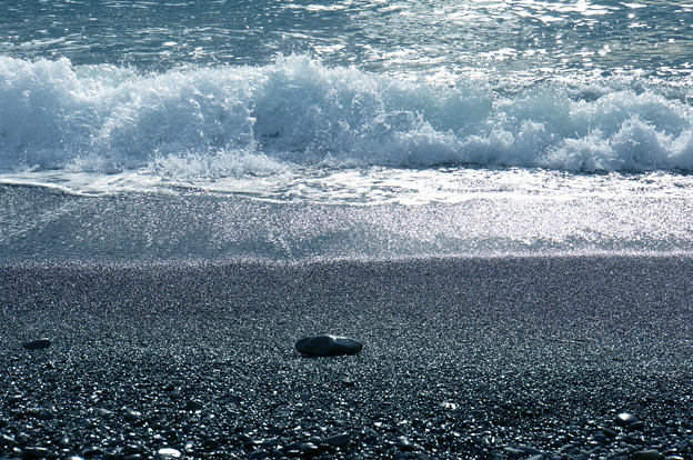写真: 海岸の石