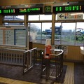 写真: 川部駅改札