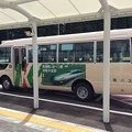 奥津軽いまべつ駅に到着した連絡バス