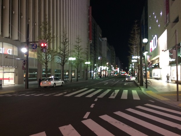 写真: 札幌のオフィス街？ 百貨店街？