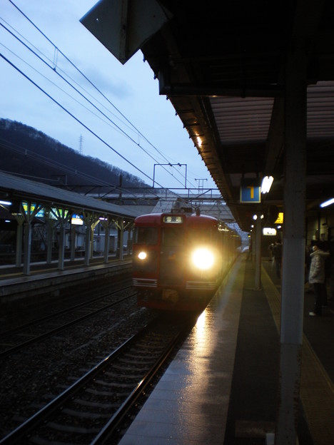 写真: しなの鉄道長野行き列車