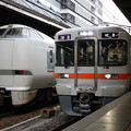 681系0番台　W13編成・東海道本線313系1100番台　J10編成