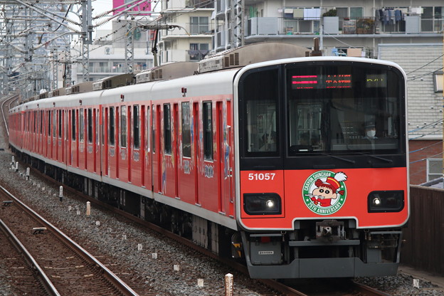 東武本線50050系　51057F（クレヨンしんちゃんラッピング）